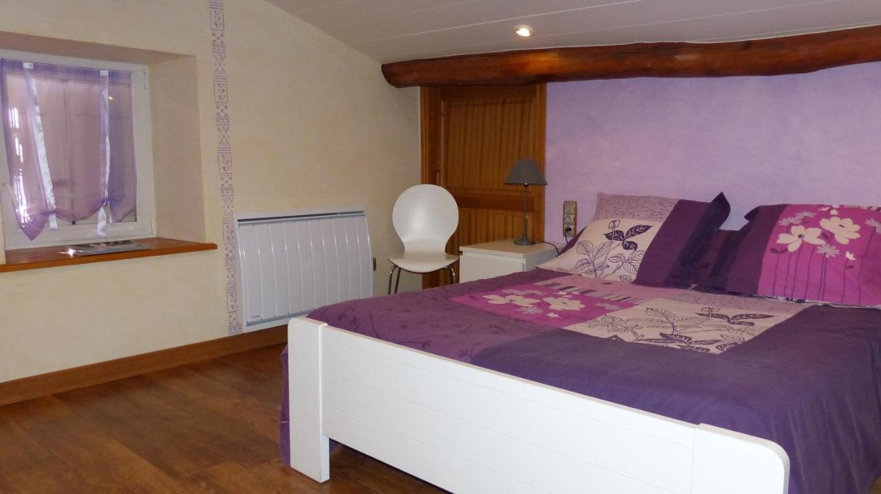 Chez Tiane Puy De Dome Bed and Breakfast Saint-Flour  Exteriör bild
