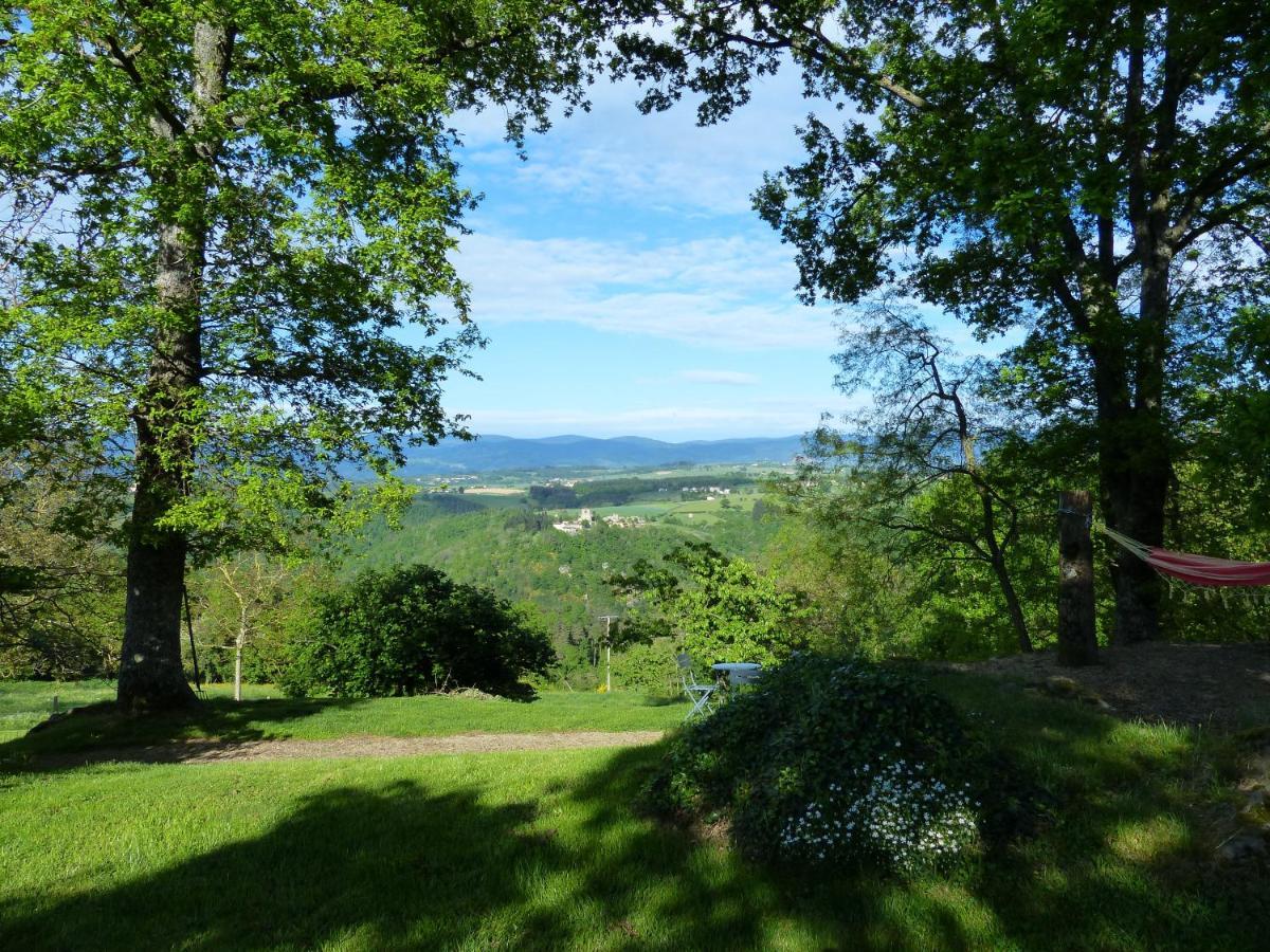 Chez Tiane Puy De Dome Bed and Breakfast Saint-Flour  Exteriör bild